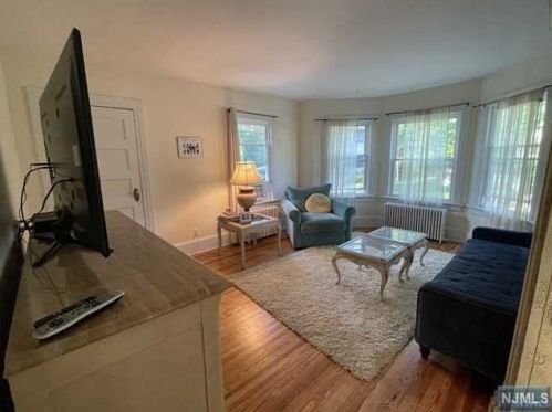 95 Godwin Ave, Ridgewood NJ  07450-3725 exterior