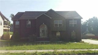 1495 Raven Rd, Clarksville, TN 37042-8196