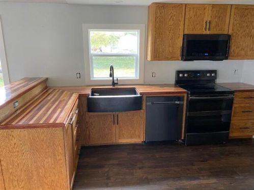 109 Trout Cir, Freeport, FL 32439-6507