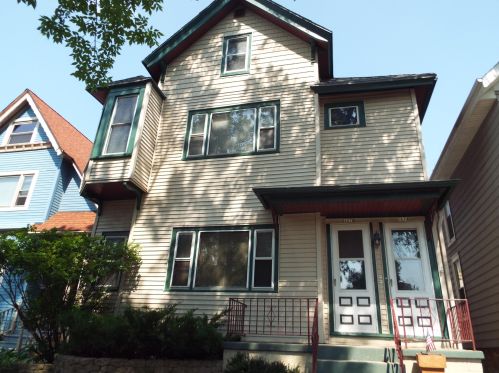 1674 Cass St, Milwaukee, WI 53202-2053