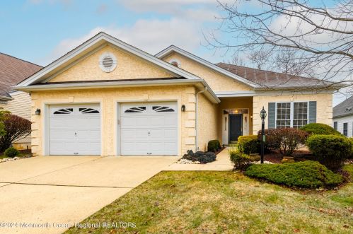 3 Shoal Rd, Jackson Twp NJ  08527-4025 exterior