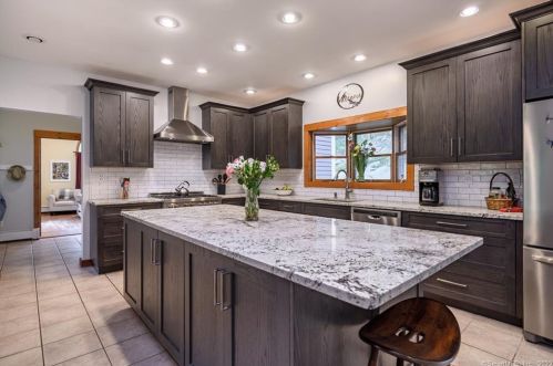 34 Hardscrabble Rd, Sherman, CT 06784-2604