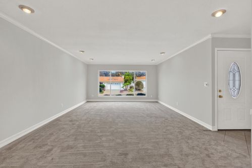 5949 Bounty St, San Diego CA  92120-2920 exterior