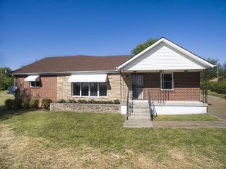 3822 Hydes Ferry Rd, Nashville, TN 37218-2636