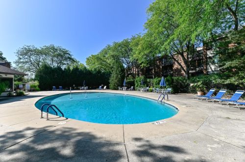 2130 Good Hope Rd, Milwaukee WI  53209-2746 exterior