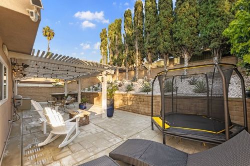 21666 Audubon Way, El Toro CA  92630-5751 exterior