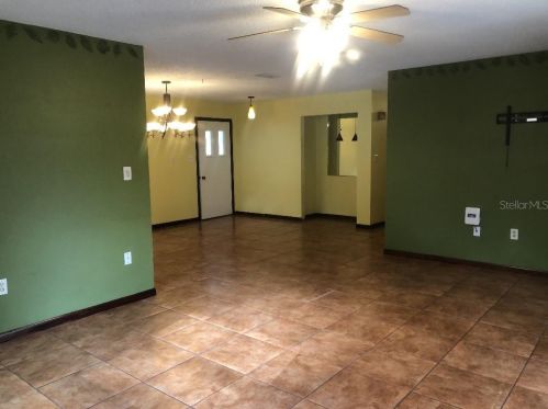 1920 38th St, Ocala, FL 34479-2464