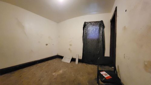 1738 34, Milwaukee WI 53215-2301 exterior