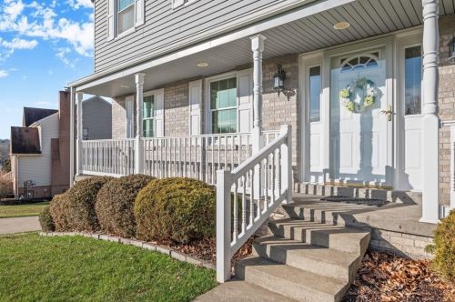 110 Weybridge Rd, Gibsonia, PA 15044-9577