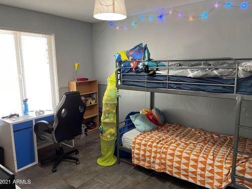 2316 Temple St, Chandler AZ  85224-2517 exterior