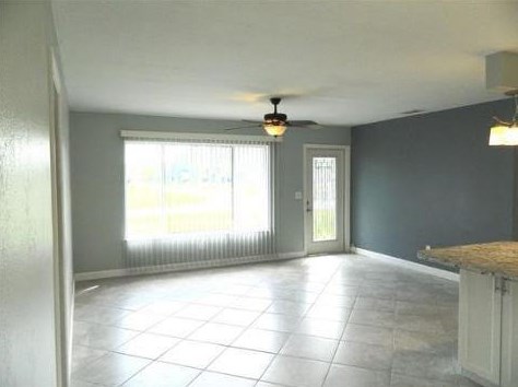 1586 21 Pl, Vero Beach FL 32962-7972 exterior