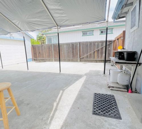 60 Hawkins St, Hollister CA  95023-4902 exterior