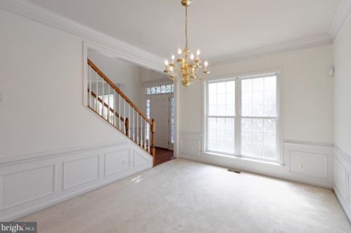 8987 Birch Bay Cir, Lorton VA  22079-5660 exterior