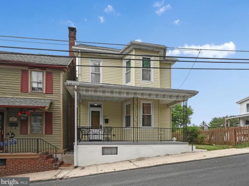 229 Wayne St, Molino, PA 17961-1919
