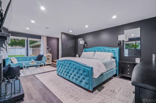 48 Patton Dr, East Brunswick NJ  08816-1130 exterior