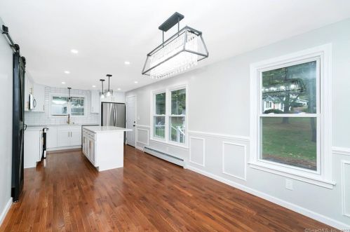 97 Bramblebush Rd, Manchester CT  06040-6300 exterior