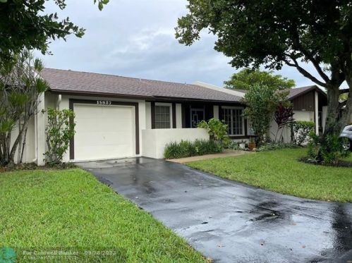 15827 Laurel Oak Cir, Delray Beach, FL 33484-5518