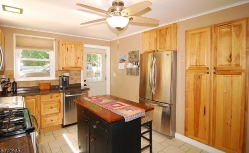 165 Belvidere Ave, Oxford NJ  07863-3010 exterior