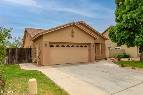 3377 Tatum Ct, Gilbert, AZ 85297-7809