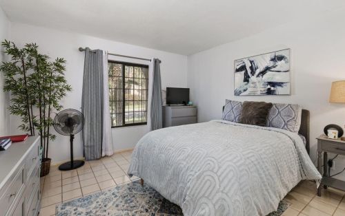 48127 Calle Seranas, La Quinta CA  92253-2205 exterior