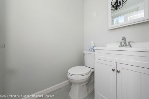 50 Willow Dr, Little Silver NJ  07739-1538 exterior