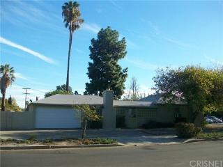 9918 Woodman Ave, Los Angeles, CA 91331-5049
