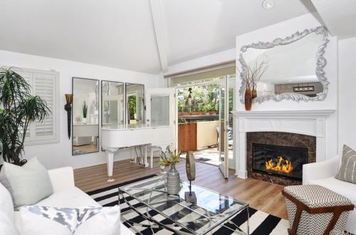 401 Bay Hill Dr, Newport Beach, CA 92660-5236