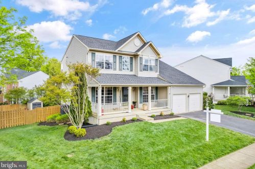 9644 Looking Glass Ct, Bristow, VA 20136-2446