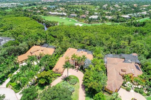 3621 Bay Crk Dr, Bonita Springs FL 34134-1907 exterior