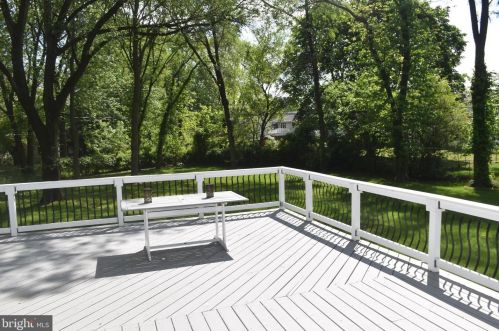 25 Bacon Ct, Dover DE  19901-2572 exterior