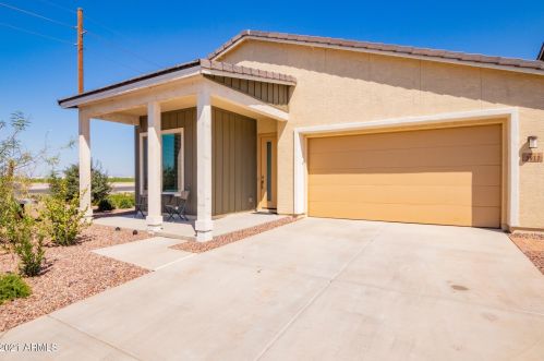 3011 Valerie Dr, Chandler, AZ 85286-2372