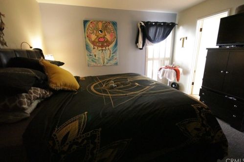 9325 Marina Pacifica Dr, Long Beach CA 90803-7004 exterior