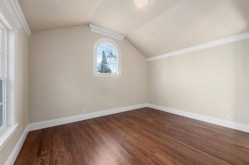 1916 Hull Ave, Redwood City CA  94061-3315 exterior