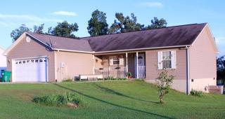 716 Grace Hill Dr, Crossville, TN 38571-1619