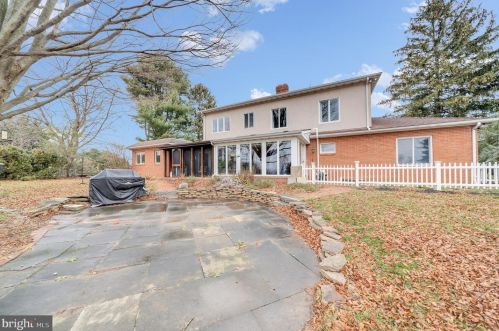 6061 Pahagaco Rd, Spring Grove PA  17362-8898 exterior