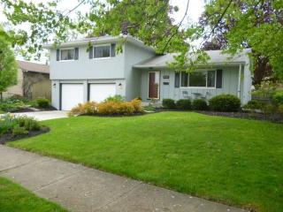 1271 Yellowwood Dr, Columbus, OH 43229-4477