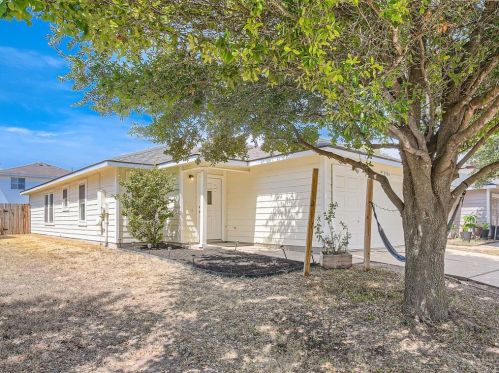 2904 Crownover St, Austin TX  78725-4765 exterior