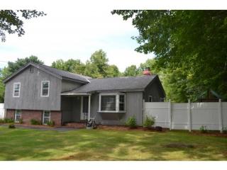 381 Main St, Tuftonboro NH  03894-4312 exterior