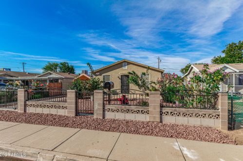 314 1st St, Avondale, AZ 85323-1913