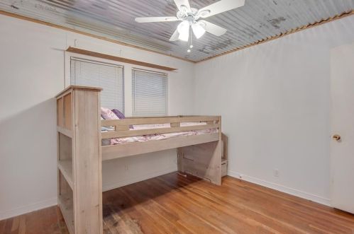 3759 Kris St, Fort Worth TX  76180 exterior