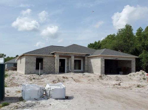 4213 10th St, Lehigh Acres, FL 33976-2708