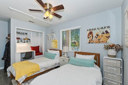 1081 Eagle Mtn Dr, Big Bear City CA  92314-9522 exterior