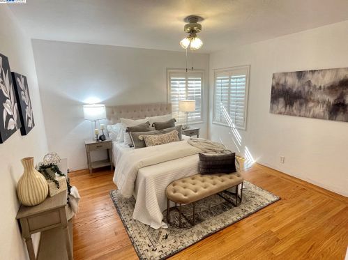 1325 136th Ave, San Leandro CA  94578-2549 exterior