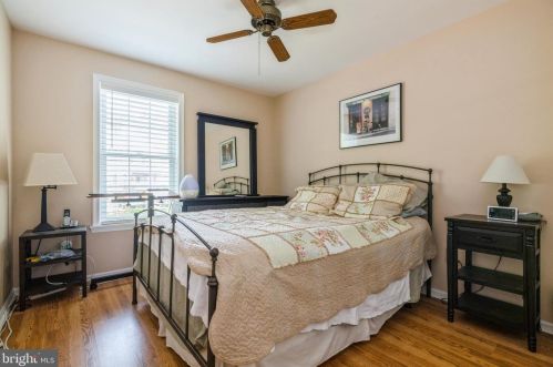 818 Westfield Dr, Riverton NJ  08077-3357 exterior