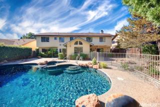 1369 Sun Tree Dr, Roseville, CA 95661-5398