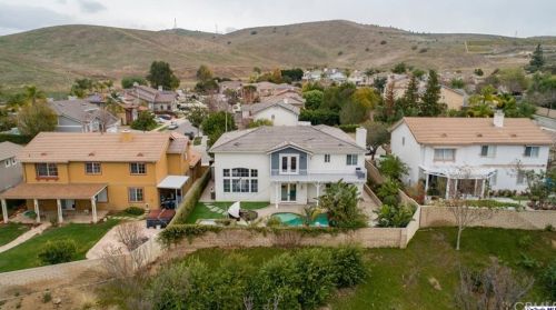 721 Cinnabar Pl, Simi Valley CA 93065-7200 exterior