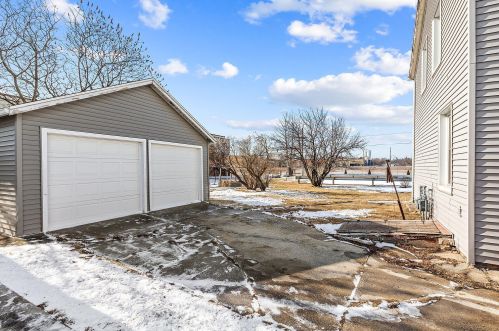 1413 Clark St, Manitowoc WI 54220-5110 exterior