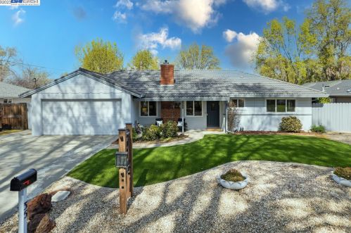 35 Anelda Dr, Concord, CA 94523-3001