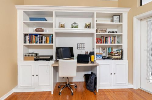 1224 Windsor Way, Lutz FL  33559-7320 exterior