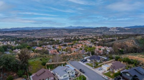 23128 Calvello Dr, Santa Clarita CA  91354-1360 exterior